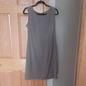 Elegant Gray Sleeveless Dress